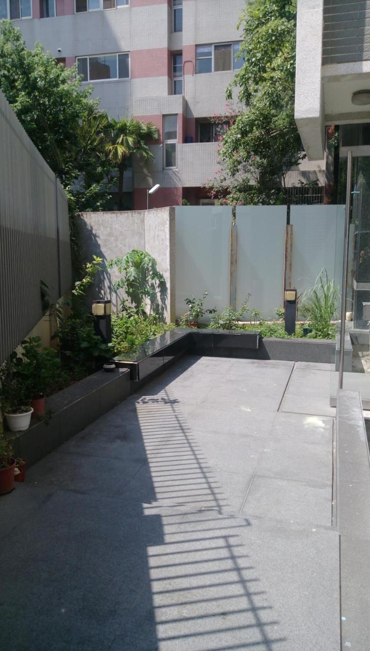 Feng Jia Homestay Taichung Extérieur photo