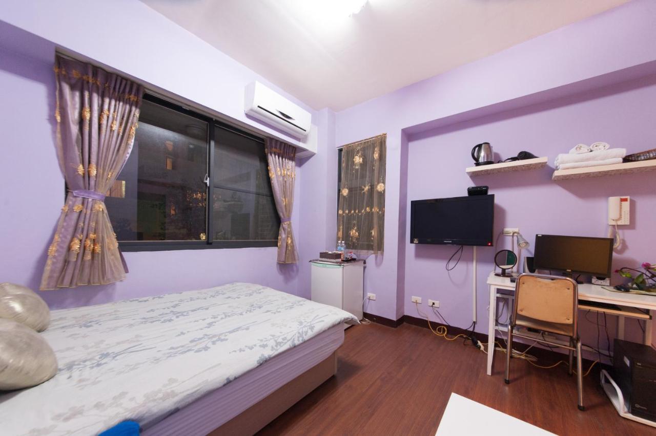 Feng Jia Homestay Taichung Extérieur photo