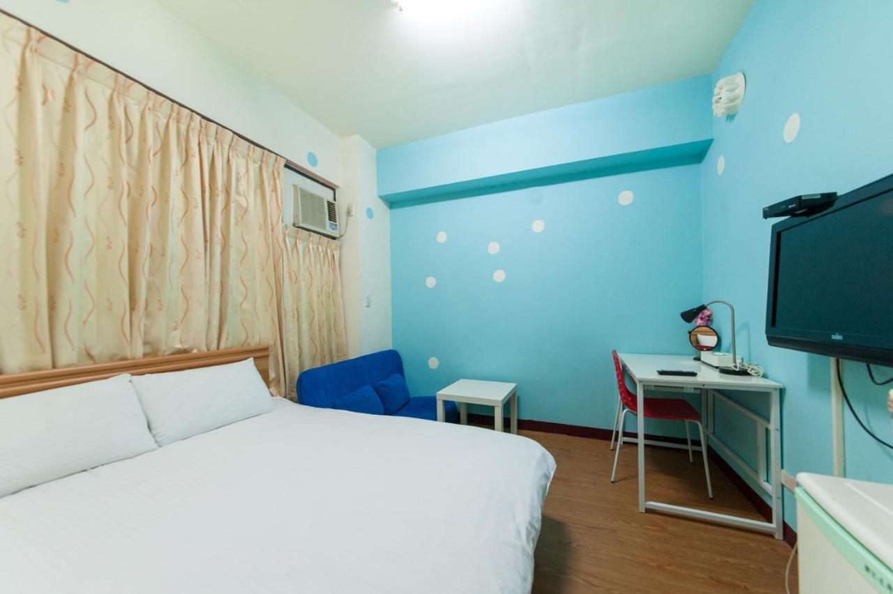Feng Jia Homestay Taichung Extérieur photo