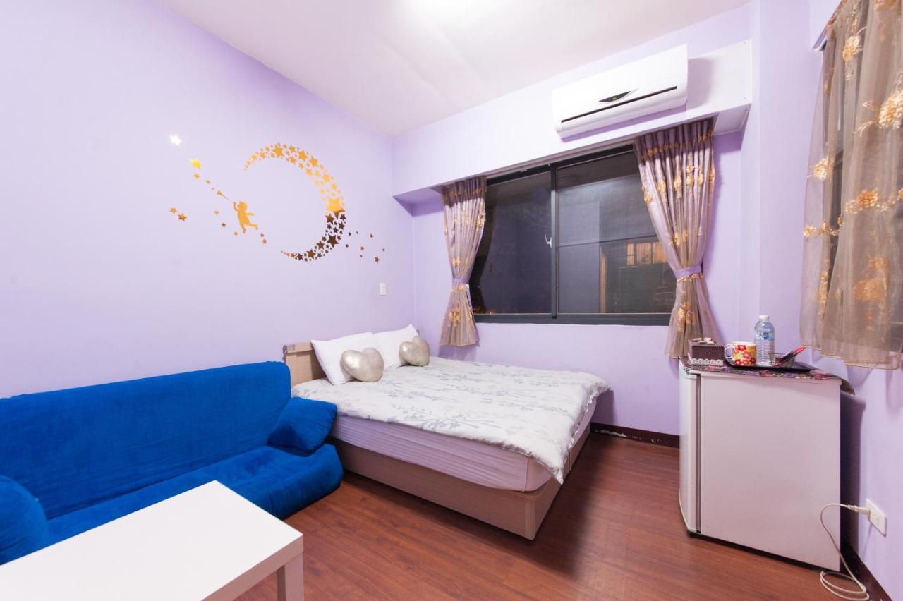 Feng Jia Homestay Taichung Extérieur photo